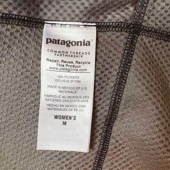 Patagonia women’s fleece vest black medium - Picture 4 of 8